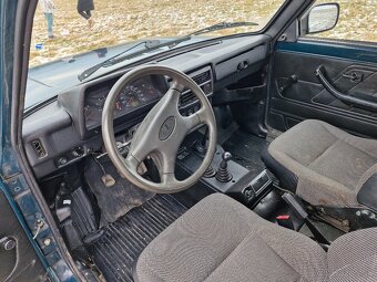 Lada Niva 1.7i 4x4 - 10