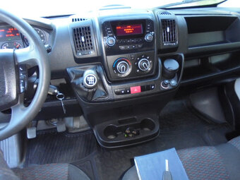 Peugeot Boxer 2.2 BlueHDi 165k L4 H3 r.v.5/2020 - 10