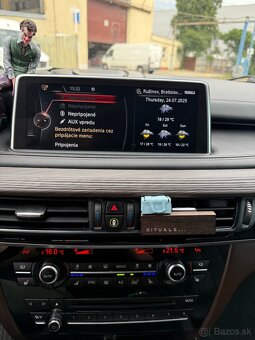 BMW X5 M50D - 10