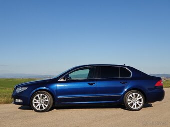 Škoda Superb 2.0 TDI CR 4x4 140k Elegance DSG
 - 10