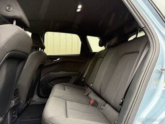 Audi Q4 e-tron 35 55 kWh krásna výbava s DPH rč 2023 - 10