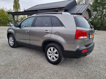 KIA SORENTO 2,2CRDi 4WD - 10