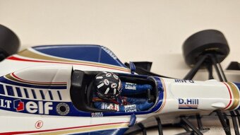 1:18 WILLIAMS FW17 - 10