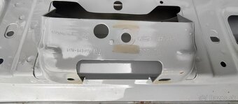 Ford Puma 2 II MK2 2019 - zadna kapota kufor dvere - 10