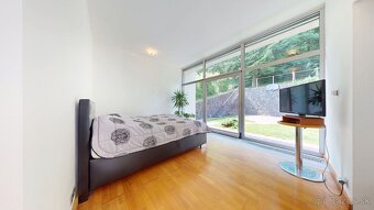 Výnimočný 6 izbový rodinný dom pri lese, Dúbravka - 10