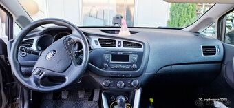 Predam Kia Ceed SW.1.4 benzin.48000km - 10