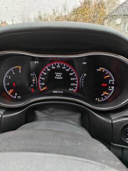 Jeep Grand Cherokee - 10