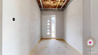 Krásny 4 izbový RD bungalov 114,25 m2 na pozemku 494 m2, Sen - 10