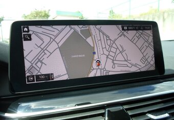 BMW Rad 5 Touring 530d mHEV xDrive M-paket 4x4/Možný odp DPH - 10