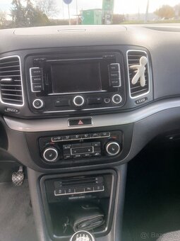 Volkswagen Sharan - 10