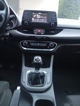 Hyundai i30 Fastback 1.6 CRDi Style, 100kW, M6, 5d. - 10