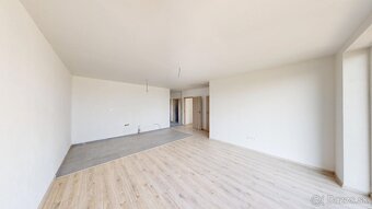 ŠIKOVNÝ 4 IZBOVÝ RODINNÝ DOM V ŠTANDARDE,2xPARKOVACIE MIESTO - 10
