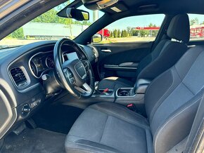 Dodge Charger V8 5,7 2016 krasne príležitosť - 10
