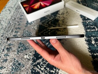Apple iPad Pro 11" M1 128 GB + Apple Pencil + obaly - 10