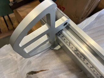 Uhlove pravitko - 10