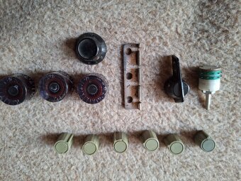 Nághradné diely ku gitarám a basgitarám. - 10