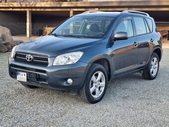 TOYOTA RAV4  2,2D4D  4x4 - 10