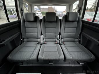 VW TOURAN Benzín - 10