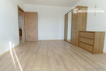 Byt 3+1 (72 m2) s loggiou, ul. Javorová sídl. Tarča SNV - 10