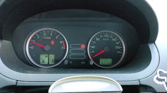 Ford Fiesta mk5 (2005) 1.3 benzín 51kw - 10