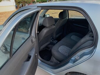 Predám Škoda Fabia 1.2 htp 47kw benzín - 10