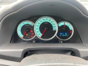 Toyota Corolla Verso - 10