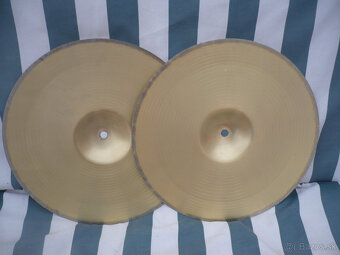 Predám činel Stagg - 10