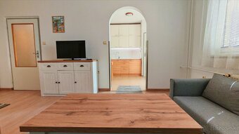 Na prenájom kompletne zariadený 1 izbový byt – Brezovec, Ľud - 10