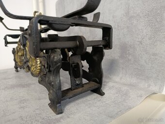 93let staré figurální litinové váhy Sirény, 1932 - 10