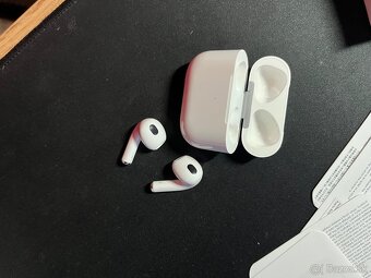AirPods pro 3 - 10