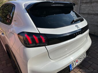 2021 Peugeot 208 GT - 10