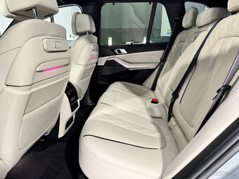 BMW X5 XDRIVE M60i M-SPORT INDIVIDUAL - 10