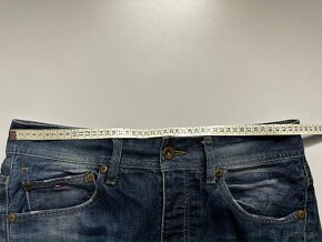 Pánske,kvalitné džínsy Tommy HILFIGER - veľkosť 33/32 - 10
