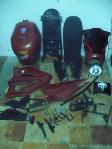 Honda CBR 929/ sc 44e/r. 01 -díly z více moto - 10