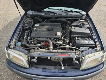 Volvo V40 1.8i Benzín + LPG (85kW - 116PS) - 10