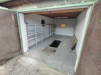 Garáž s elektrikou a jamou - 10