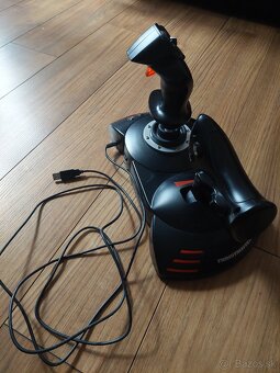 Joystick Thrustmaster T.Flight Hotas X - 10