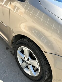 POZOR POZOR POZORVolkswagen Touran 1.6 TDI 77KW - 10