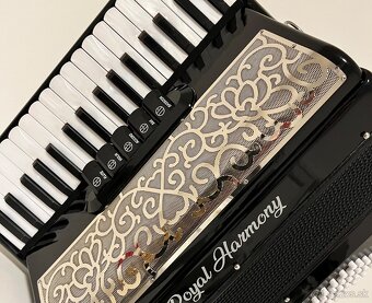 Predám nový akordeón Royal HARMONY 60 basový - 10