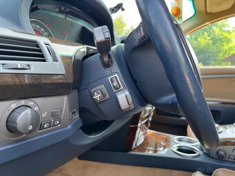 BMW 760i - 10