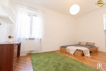 PREDAJ - PRIESTRANNÝ 3 IZ. BYT PO REKONŠTRUKCII S GARÁŽOU - 10
