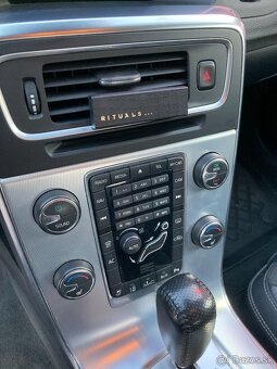 Predám Volvo V60 R-Design - 10