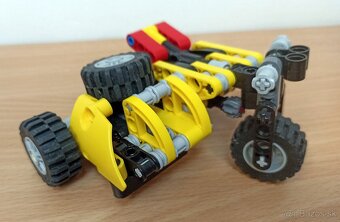 LEGO Technic - Stavebné stroje - 42023, 42032, 8045 - 10