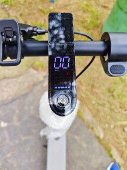 Nová elektrická kolobežka TX01 - 10