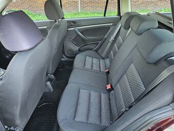 Predám Škoda Octavia Combi 1,6- 75kW- 1. majiteľ, 2011 - 10