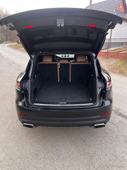 Porsche Cayenne E-Hybrid 4x4 - 10