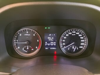 Predám Hyundai Tucson 2,0 CRDi 100kW 4x4 - 10
