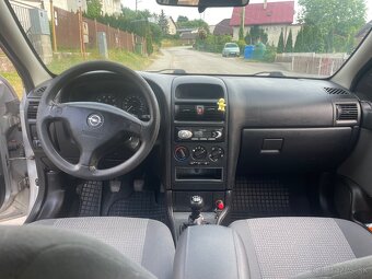 Opel Astra h - 10