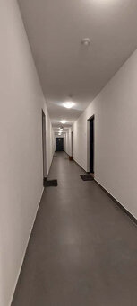 Krásny NEZARIADENÝ slnečný byt s terasou - 10