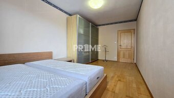 Priestranný 2i byt s loggia, staršia novostavba pri Auparku, - 10